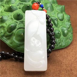 和田玉中的“年糕料” 解密一個(gè)生動(dòng)術(shù)語(yǔ)及其價(jià)值